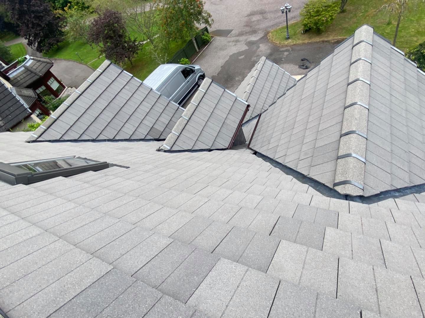 Roof Cleaning Services